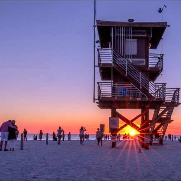 OPEN ME‼️ My Happy Place is in Florida & Making Sales on Poshmark! - Picture 7 of 14